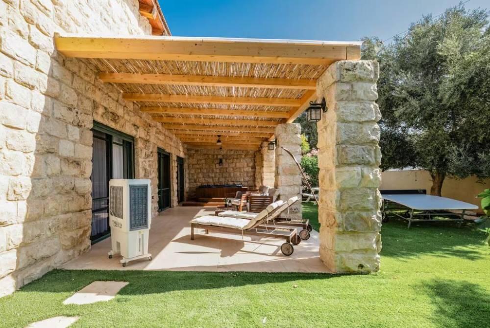 אחוזת בלו ביי נתניה - Blue Bay Mansion מרכז  3  נופש - וי פור ויקיישן - V for Vacation