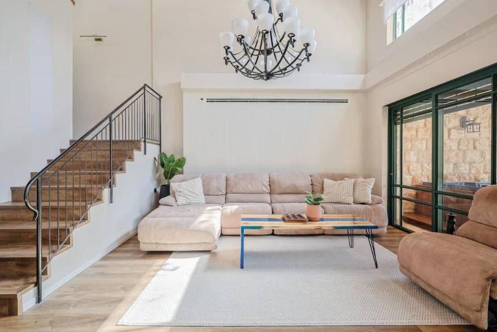 אחוזת בלו ביי נתניה - Blue Bay Mansion מרכז  12  נופש - וי פור ויקיישן - V for Vacation
