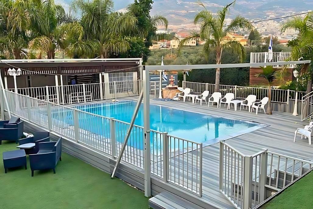 אחוזת אופוריה צפון  18  נופש - וי פור ויקיישן - V for Vacation