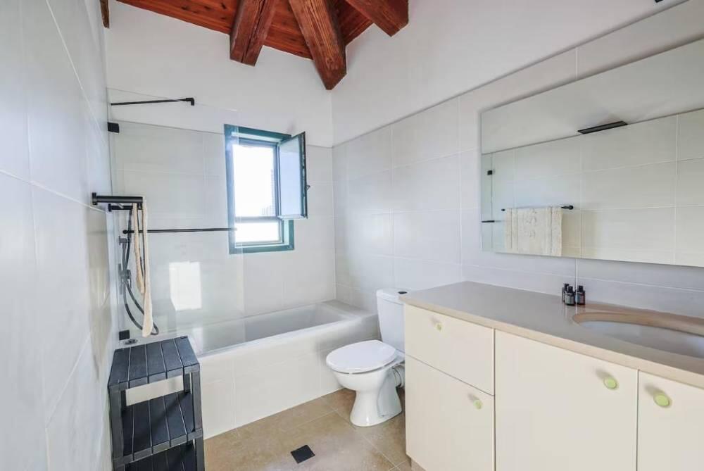 אחוזת בלו ביי נתניה - Blue Bay Mansion מרכז  17  נופש - וי פור ויקיישן - V for Vacation