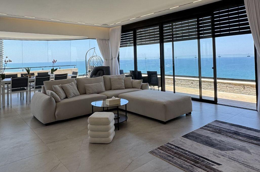 סי וויו פנטהאוז וספא נתניה - Sea view penthouse & spa Netanya מרכז  5  נופש - וי פור ויקיישן - V for Vacation